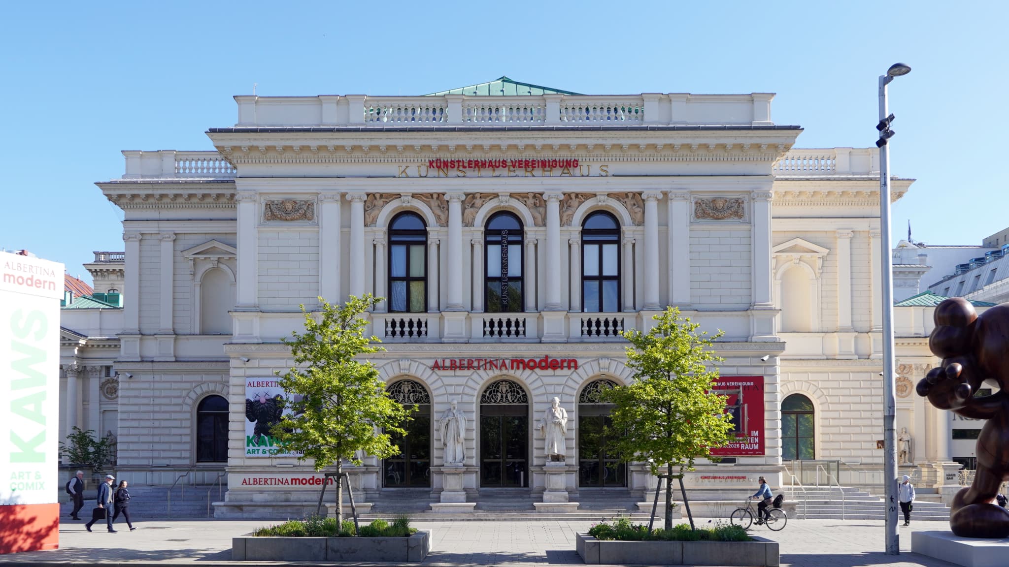 ALBERTINA modern