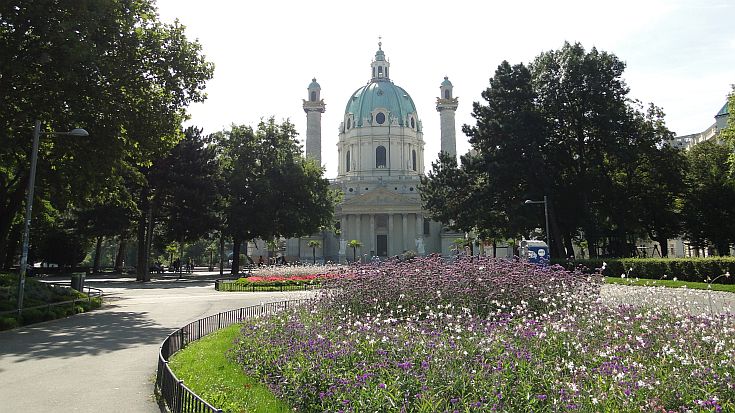 Karlskirche auf dem Karlsplatz